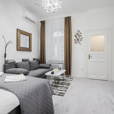 Stellar Dwell Apartment Budapesta Exterior foto