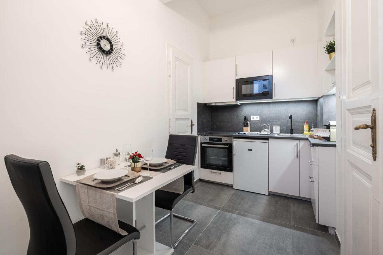 Stellar Dwell Apartment Budapesta Exterior foto